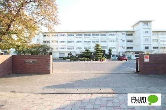 【周辺】　伊勢崎市立第一中学校：2008m