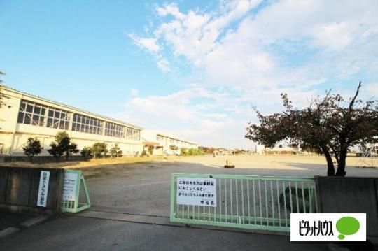 【周辺】　伊勢崎市立殖蓮第二小学校：455m
