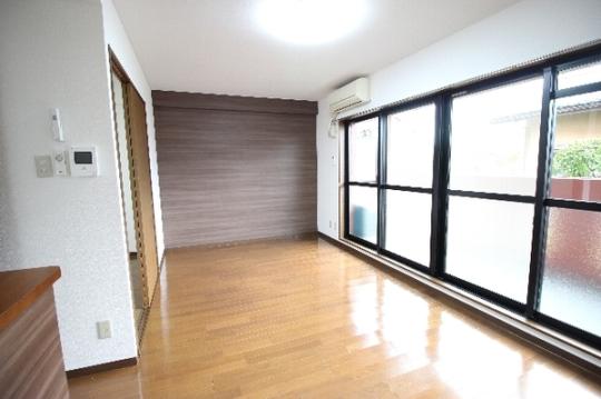 �y���̑��z�@���r���O