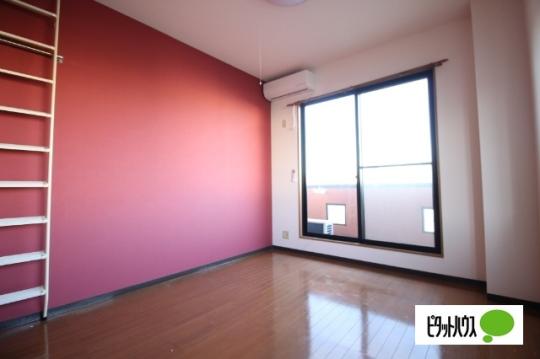 �y���̑��z�@���r���O