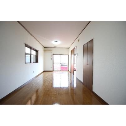 �y���̑��z�@���r���O