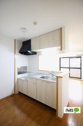 �y���̑��z�@�J�E���^�[�L�b�`���I