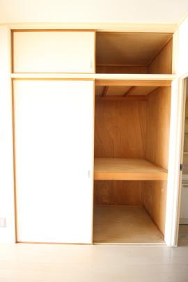 �y���̑��z�@�_�C�j���O���[