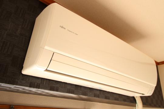 �y���̑��z�@�G�A�R��