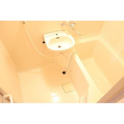 �y���̑��z�@�o�X�^�V�����[