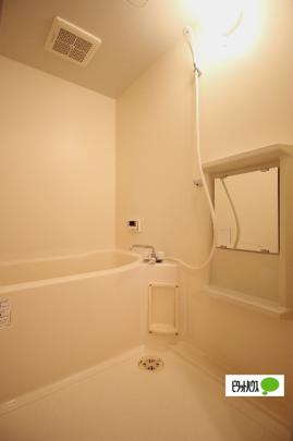 �y���̑��z�@�ǐ����@�\����