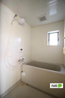 �y���̑��z�@�o�X�^�V�����[