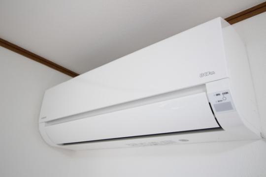 �y���̑��z�@�G�A�R���V�i�I