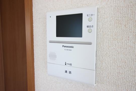 �y���̑��z�@TV�h�A�z��