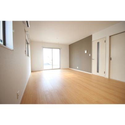 �y���̑��z�@���r���O