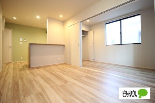 �y���̑��z�@���r���O