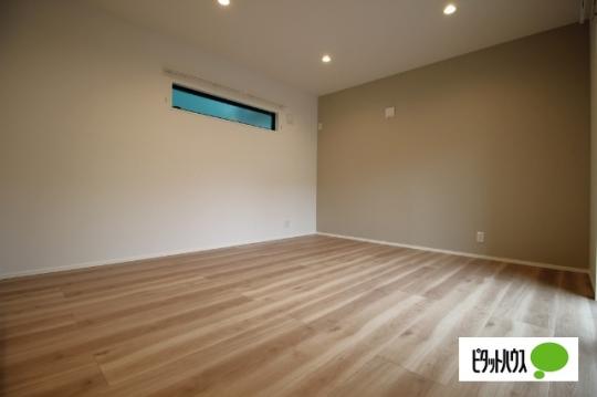 �y���̑��z�@���r���O