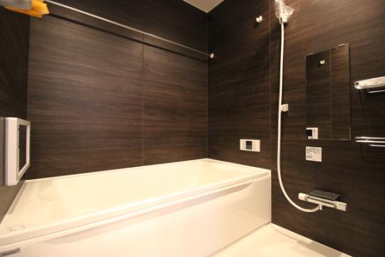 �y���̑��z�@�o�X�^�V�����[