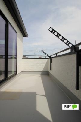 �y���̑��z�@�o���R�j�[