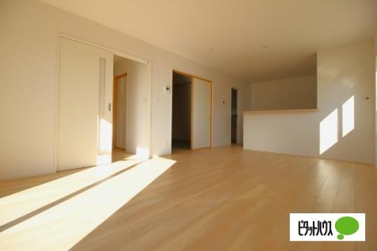 �y���̑��z�@���r���O