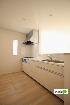 �y���̑��z�@�L�b�`��