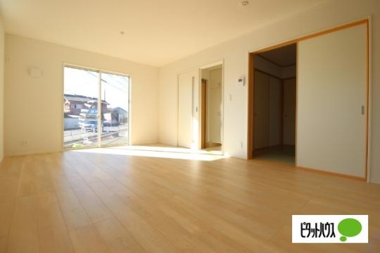 �y���̑��z�@���r���O