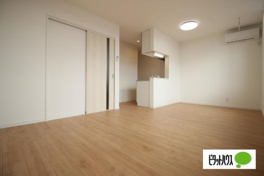 �y���̑��z�@���r���O