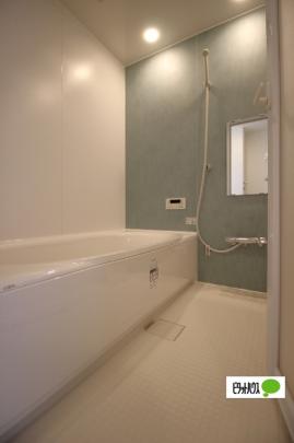 �y���̑��z�@�o�X�^�V�����[