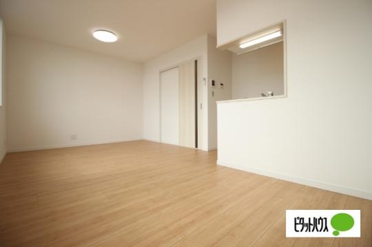 �y���̑��z�@���r���O