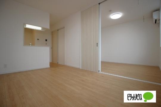 �y���̑��z�@���r���O