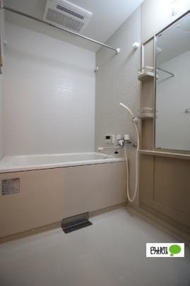 �y���̑��z�@�o�X�^�V�����[