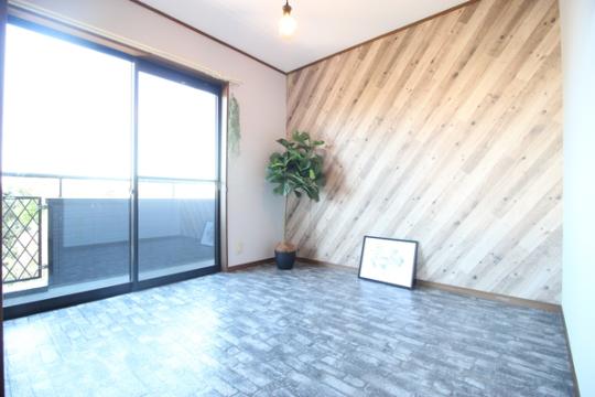 �y���̑��z�@���r���O