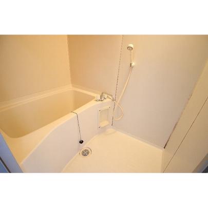 �y���̑��z�@�o�X�^�V�����[