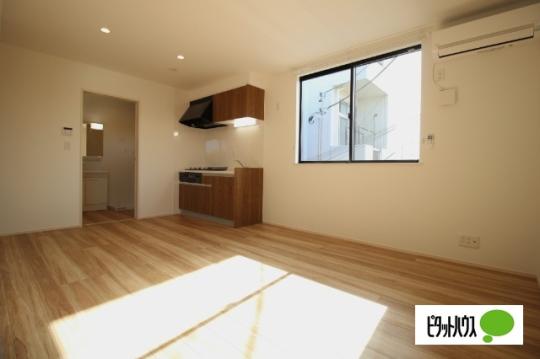 �y���̑��z�@���r���O