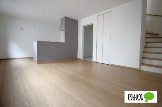 �y���̑��z�@���r���O