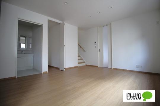 �y���̑��z�@���r���O