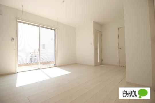 �y���̑��z�@���r���O