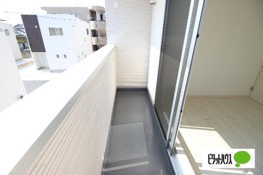 �y���̑��z�@�o���R�j�[