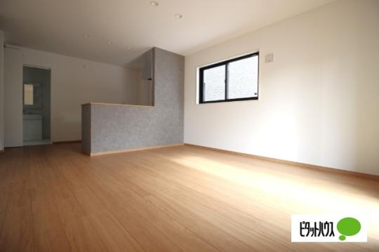 �y���̑��z�@���r���O