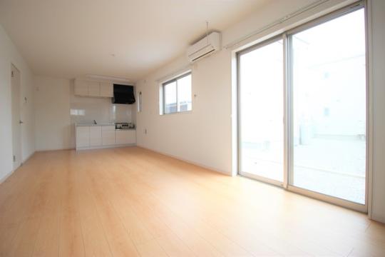 �y���̑��z�@���r���O