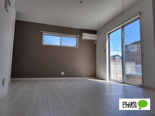 �y���̑��z�@���r���O