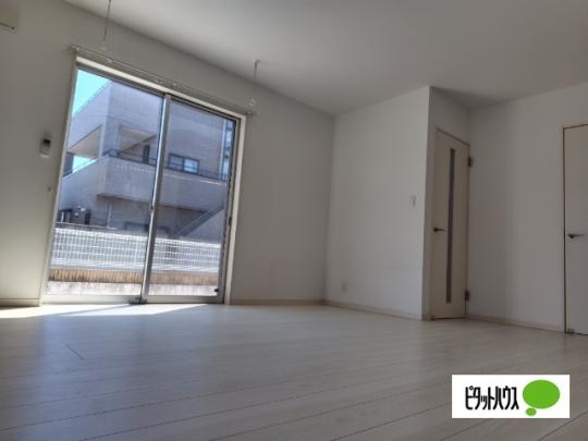 �y���̑��z�@���r���O