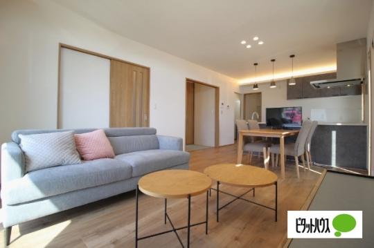 �y���̑��z�@���r���O