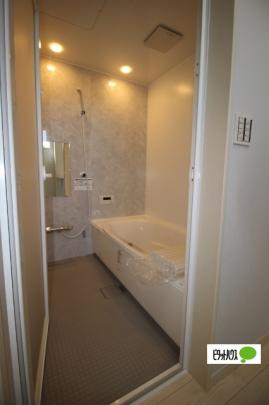 �y���̑��z�@�o�X�^�V�����[