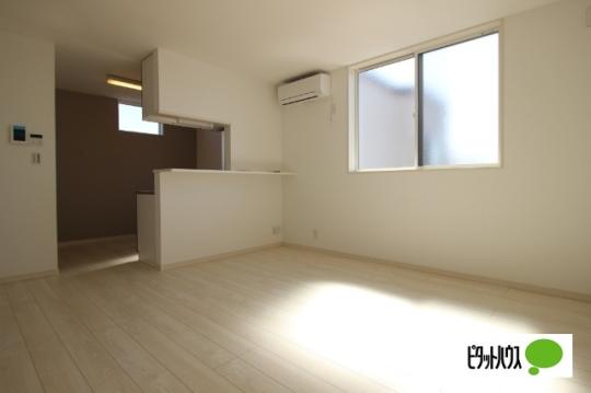 �y���̑��z�@���r���O