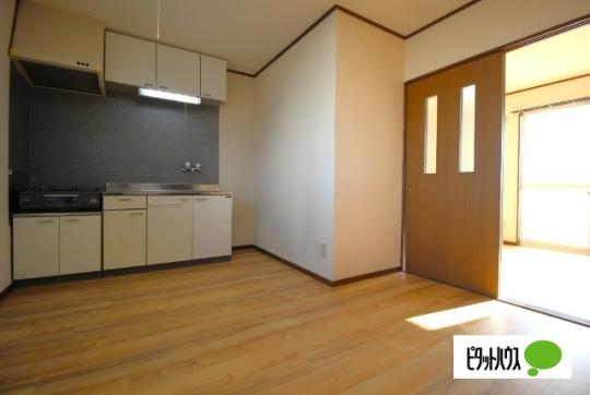 �y���̑��z�@�L�b�`��