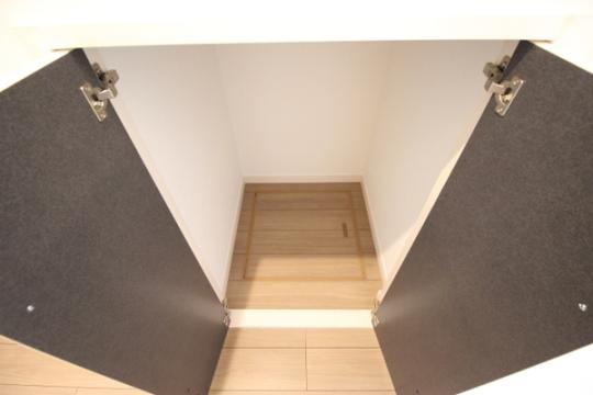 �y���̑��z�@�K�i�����[