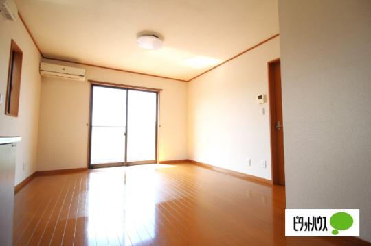 �y���̑��z�@���r���O