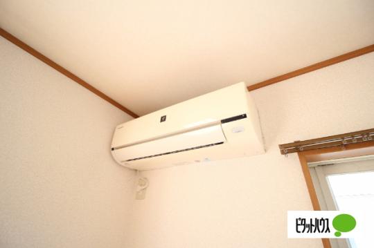 �y���̑��z�@���r���O�G�A�R��