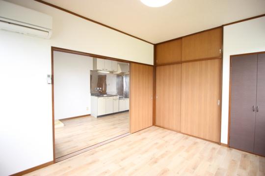 �y���̑��z�@���r���O