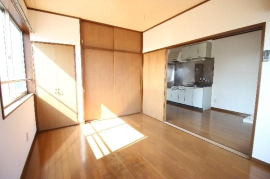 �y���̑��z�@���r���O