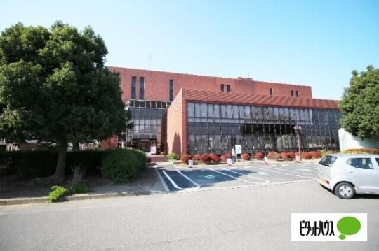 【周辺】　伊勢崎市立第一中学校：626m