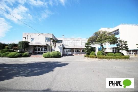 【周辺】　伊勢崎市立豊受小学校：2058m